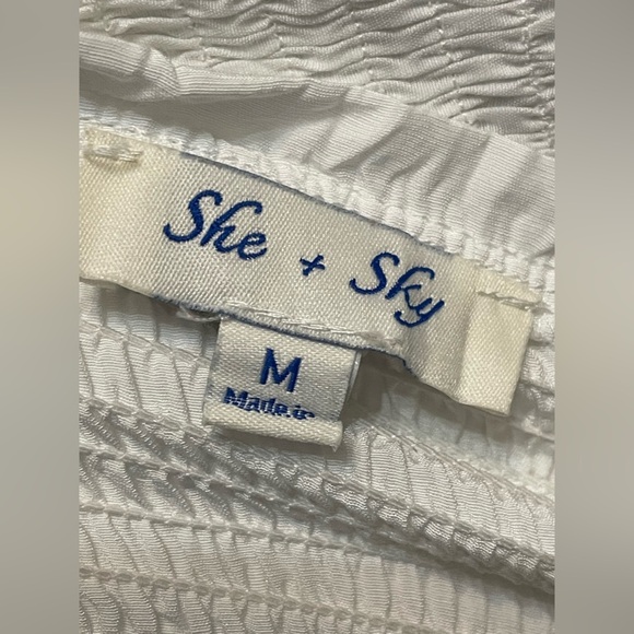She + Sky Cream Smocked Ruffled Camisole Medium - Picture 6 of 7